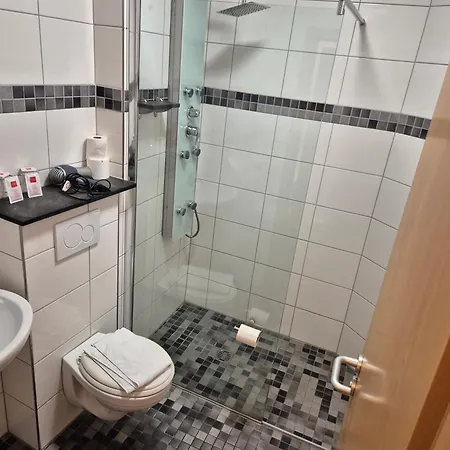 Hotel Am Kamin - Modern Appartements - Free Wifi - Parking-2