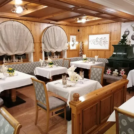 Hotel Schwarzenbergs Traube-3