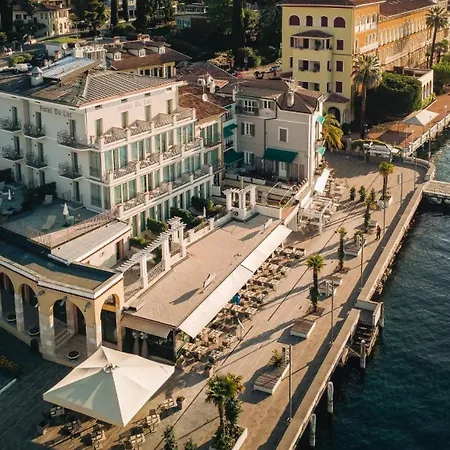 Hotel Du Lac Gardone Riviera-3