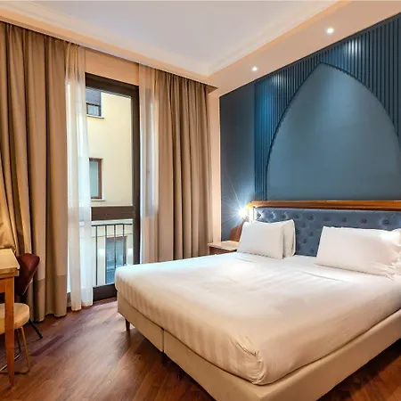B&B Hotel Firenze Pitti Palace Al Ponte Vecchio-3
