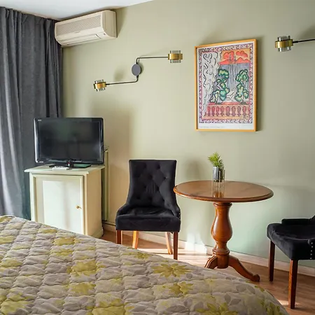 Logis Hotel Diana-3