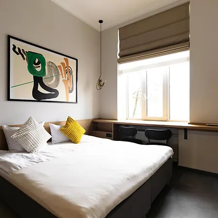 Corner Hotel-2