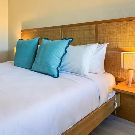 Ocean Lodge-3