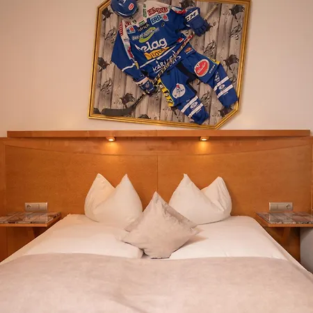 Boutique Hotel Goldenes Lamm Villach-2