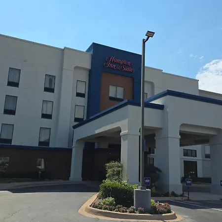 Hampton Inn & Suites Lawton-2