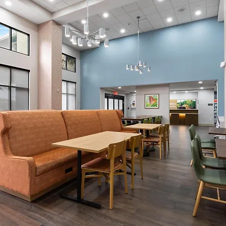 Hampton Inn & Suites Tampa-Wesley Chapel-2