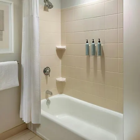 Courtyard By Marriott Birmingham Downtown At Uab-3
