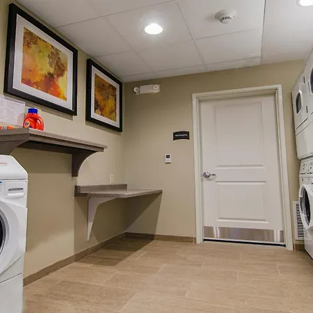 Townhome Inn & Suites By Ihg-3