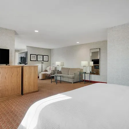 Surestay Hotel By Best Western Camarillo-3
