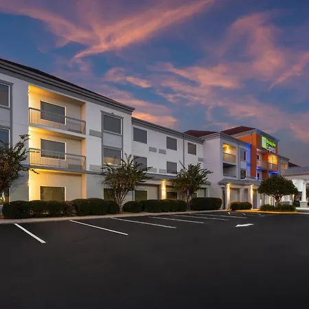 Holiday Inn Express Tifton By Ihg-2