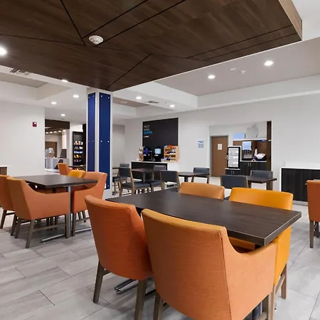 Holiday Inn Express Hotel And Suites Kingsville By Ihg-2
