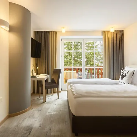 Dolomit Boutique Hotel-3