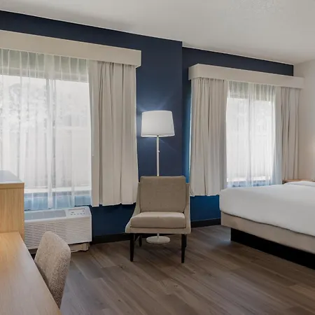 Spark By Hilton Wilmington-2