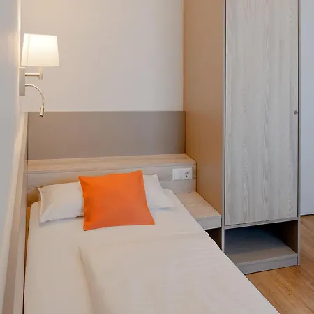 Hotel Am Steinberg-3