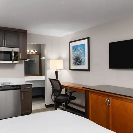 Basecamp Puyallup A Travelodge By Wyndham-3