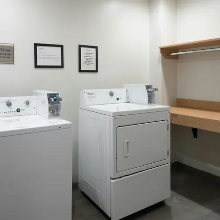 Fairfield Inn & Suites By Marriott Newark Liberty International Airport-3