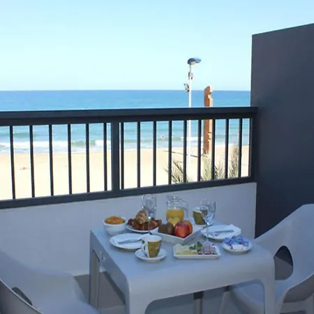 Hotel La Familia-3