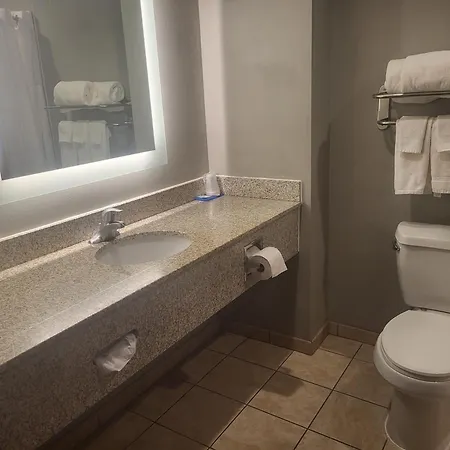 Comfort Inn & Suites Miami - Route 66-3