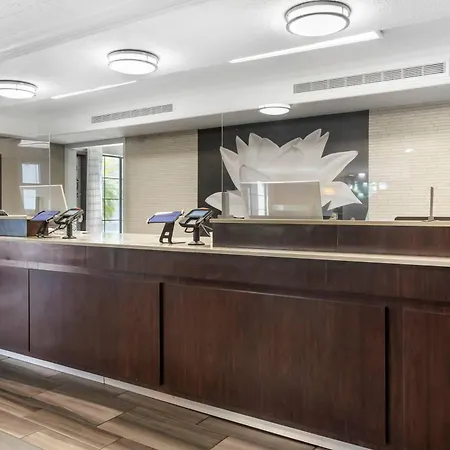 Quality Inn & Suites North Charleston - Ashley Phosphate-2