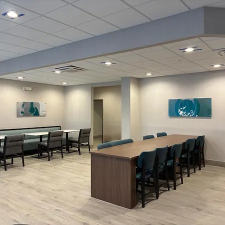 La Quinta By Wyndham Nashville Airport/Opryland-2