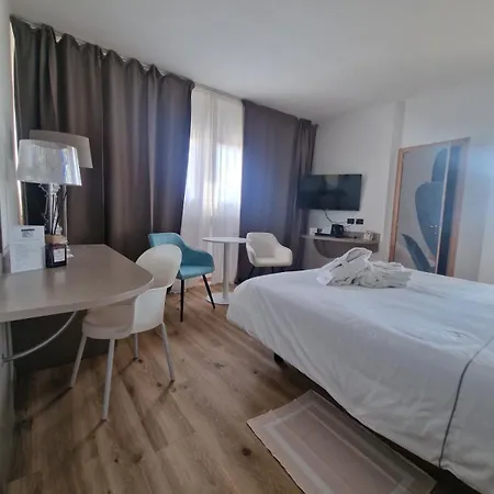 Hotel Logonovo-3