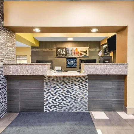 Red Lion Inn & Suites Blue Springs-2