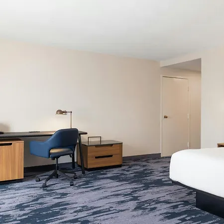Fairfield By Marriott Inn & Suites Clinton-2