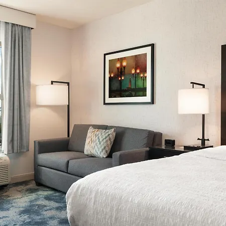 Hampton Inn & Suites Baton Rouge Downtown-3