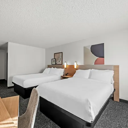 Spark By Hilton Cleveland Beachwood-3