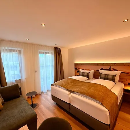 Gasthof Und Hotel Maria Gern-2