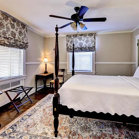 Cedars Of Williamsburg Bed & Breakfast-2