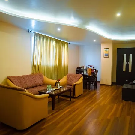Poppys Hotel Madurai-2