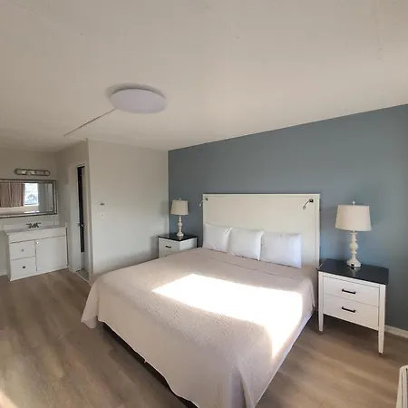 Sand Pebble Motor Lodge-2