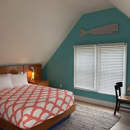 Surfside Inn Chatham-2