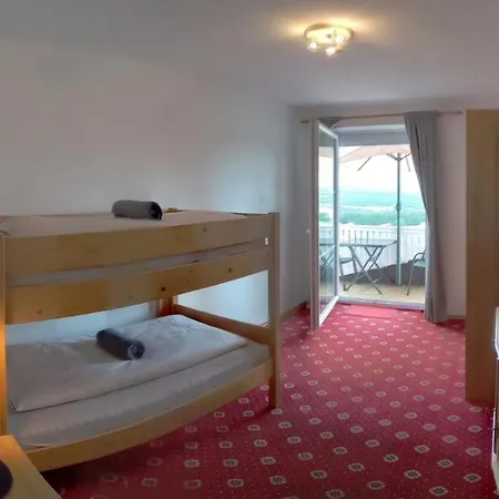 Hotel Haus am Berg-3