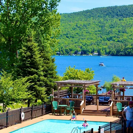 The Sundowner On Lake George-3