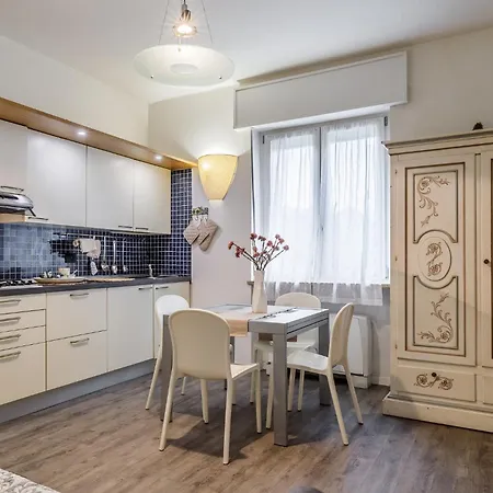 Le Dimore Apartments - Garden & Private Parking-3