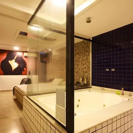Luna Motel (Adults Only)-2