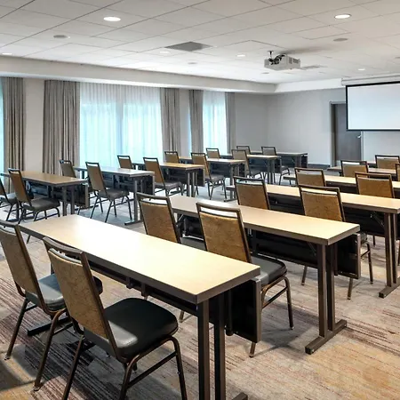 Courtyard By Marriott Lenox Berkshires-2