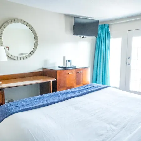 Islander Inn-2