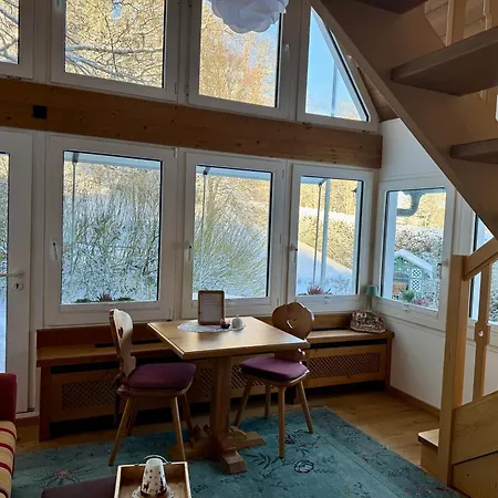 Hollhouse - Bed & Breakfast-3