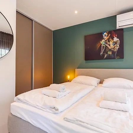 Welcome in - Beachhouse Renesse 2645 aan de duinen - Camping Julianahoeve-2