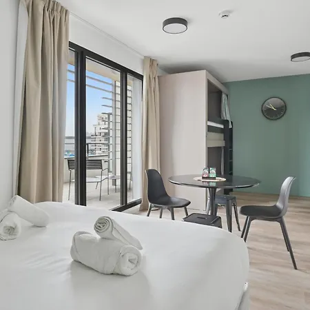 All Suites Appart Hôtel - Paris Ouest - Colombes-3