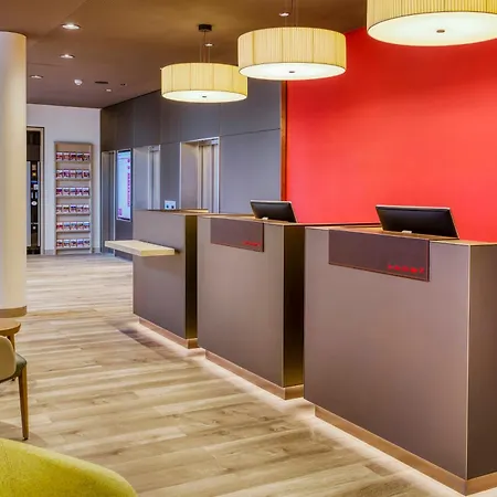 Hotel Nuernberg City Center By Leonardo Hotels-3