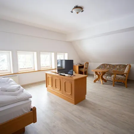 Landhotel Buchenhof Garni-2