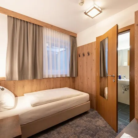 Hotel Alpenland-3