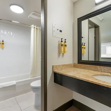 Best Western Plus Burnaby Hotel-3