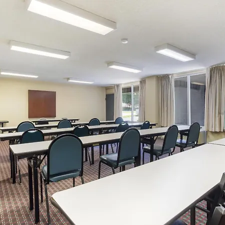Econo Lodge Gallatin - Metro Nashville-2