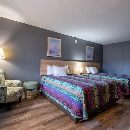 Days Inn By Wyndham Burns-3