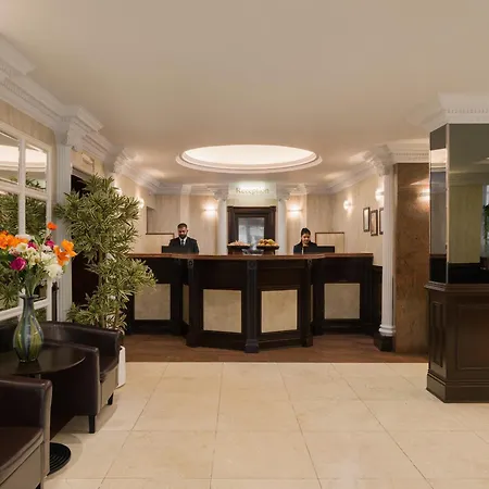 Royal Eagle Hotel-3